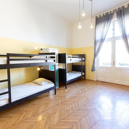 Spicy Hostel Budapest Eksteriør billede