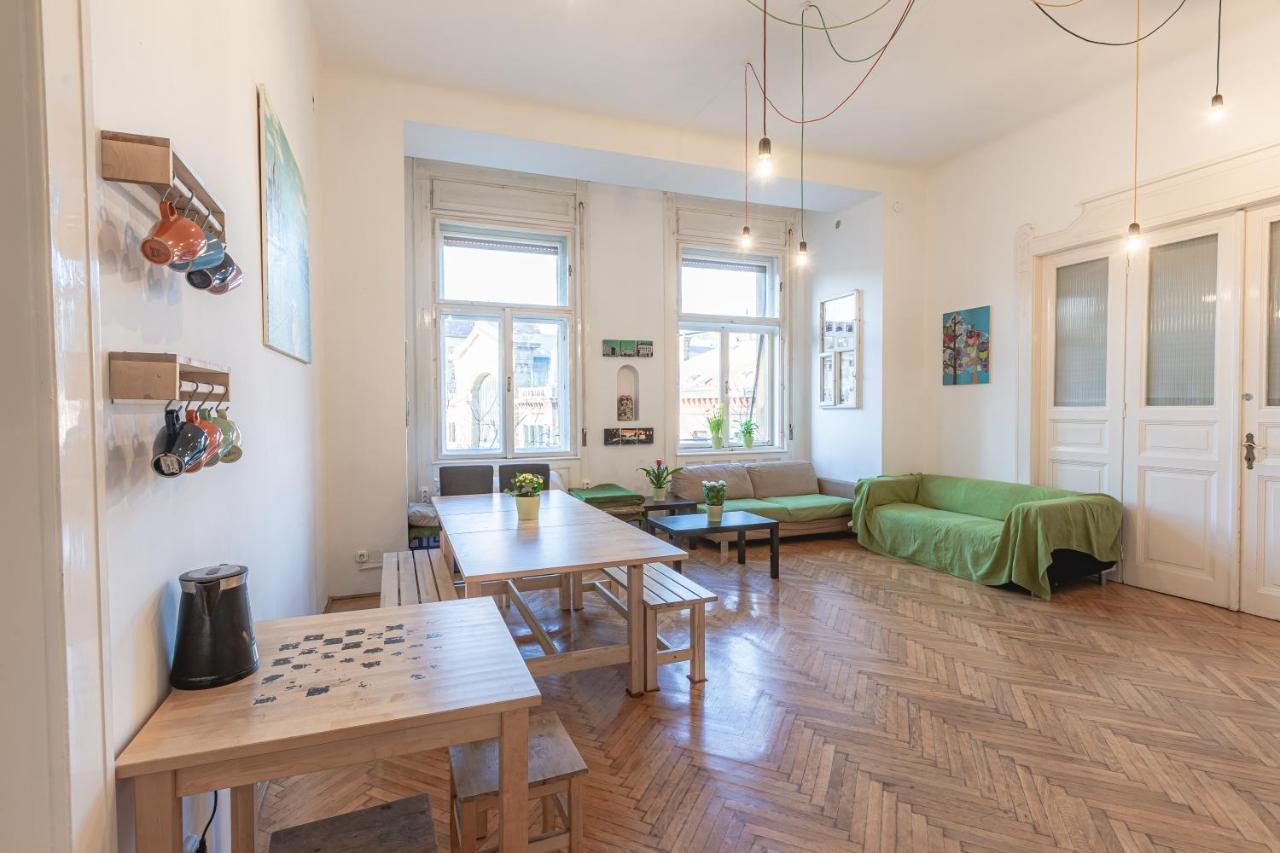 Spicy Hostel Budapest Eksteriør billede